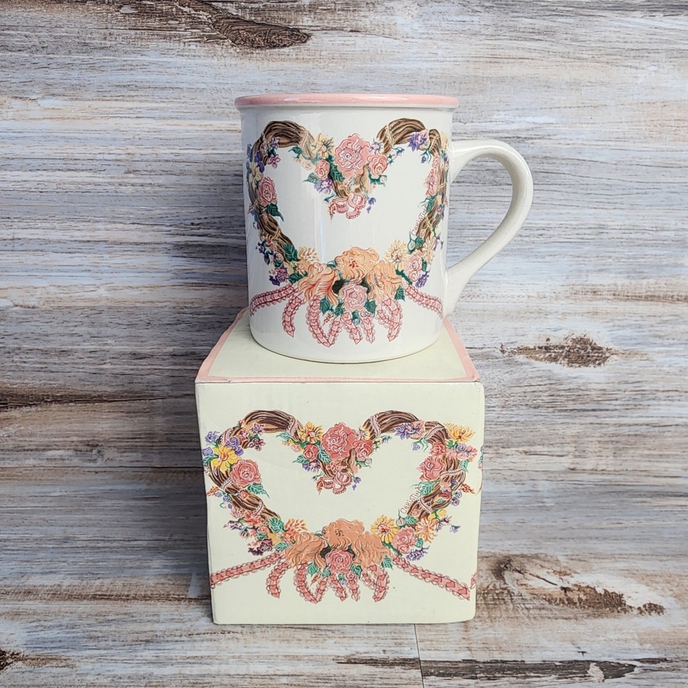 Vintage 1989 Potpourri Press Chelsea Floral Heart Mug 9oz New in Box Cottagecore